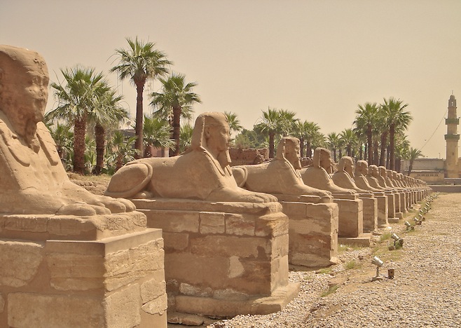 Egy Luxor Ave of Sphinx