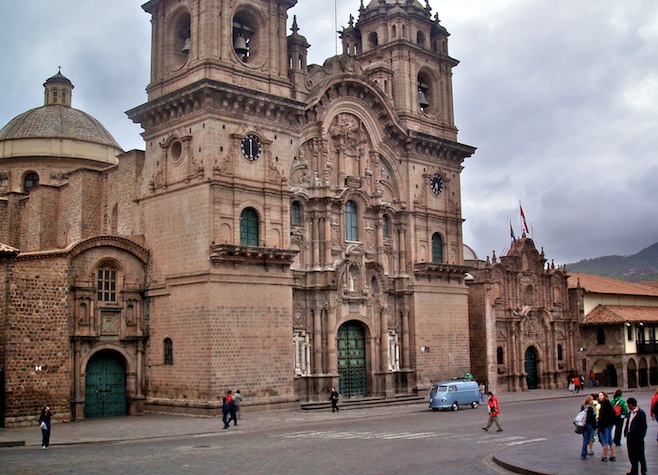 Cusco Plaza Bus
