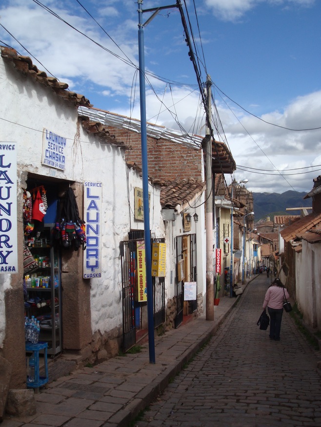PE Cusco Sidestreet