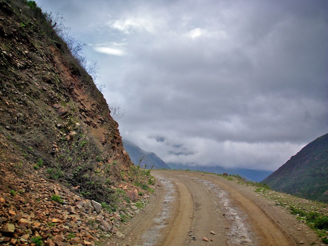 PE Drive to Huaraz Road