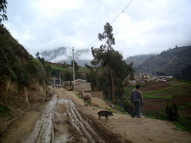 PE Drive to Huaraz Village
